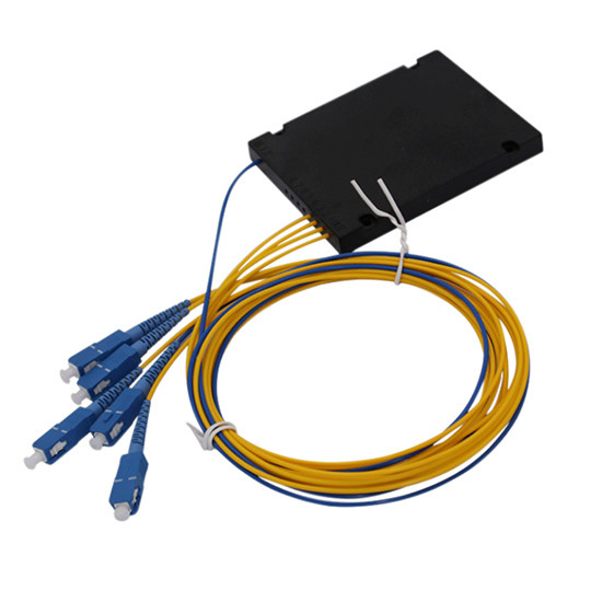 PLC Optical Splitter 1×4 Single Mode PLC Fiber Optic Splitter ABS Box Type with SC Connector(7233213)
